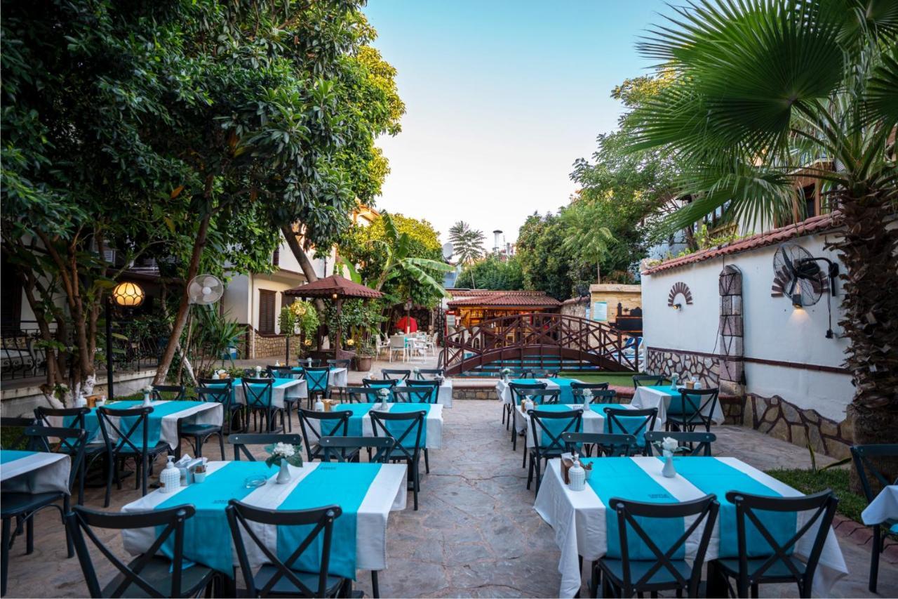 Castle Old Town Hotel Antalya Buitenkant foto