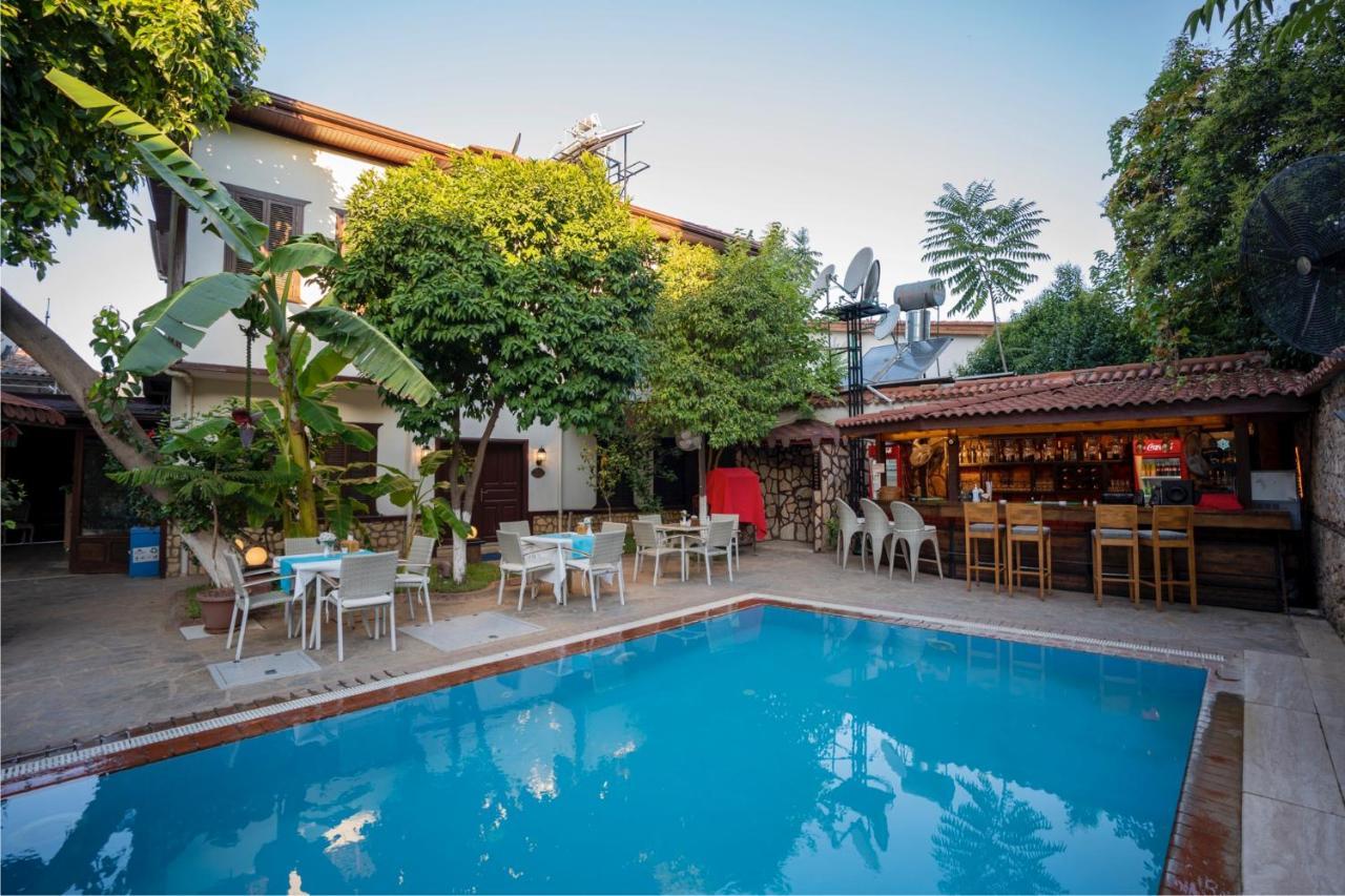 Castle Old Town Hotel Antalya Buitenkant foto